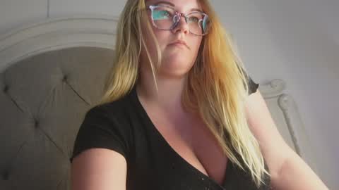 Mariah  online show from September 14, 7:32 am