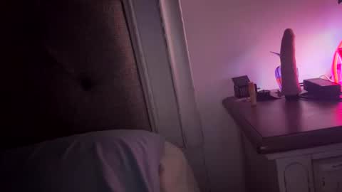 Mariah  online show from February 6, 4:53 am