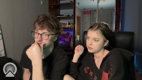 Philipp and Este online show from April 30, 2:49 am