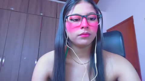XALLYSONX online show from June 13, 12:15 pm