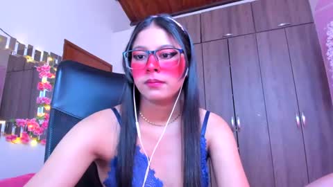 XALLYSONX online show from September 12, 1:35 pm