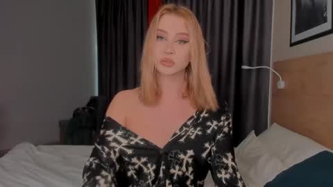 xander_novak online show from April 1, 1:01 pm