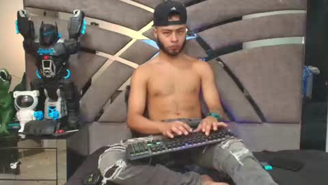 Xanderstone online show from July 1, 8:39 pm