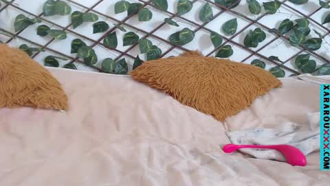       S A R A      100K followers online show from March 8, 12:52 pm