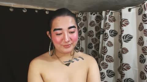 Nira   NOT INTO CHEAP GUYS  online show from January 27, 8:49 pm