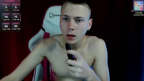 xavier_night81 online show from October 12, 12:20 pm