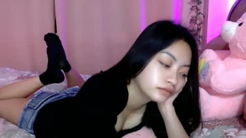 Snapshot of xcxccy19 chatting on February 5, 6:59 pm Sachi Cy online show from February 5, 6:59 pm