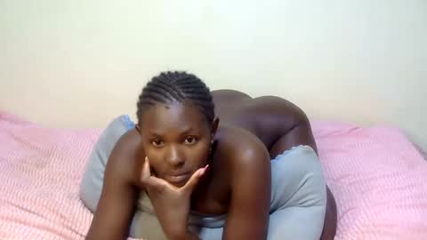 xeenah online show from March 13, 10:13 pm