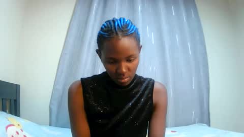 xeenah online show from November 3, 1:17 am