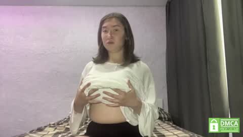 Mia online show from July 1, 8:45 am