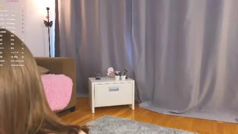 Luna and Lina online show from June 29, 10:15 am