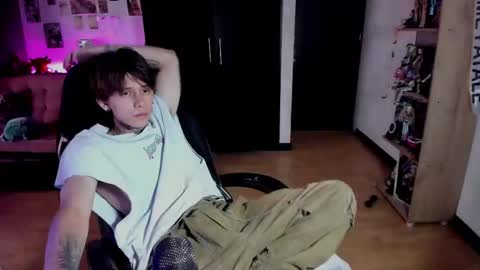 xIce Boy online show from May 29, 6:39 pm