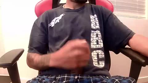 OmgItsSoFuckingBig online show from June 17, 4:17 am
