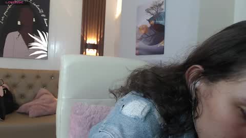 lunna online show from September 23, 7:31 pm