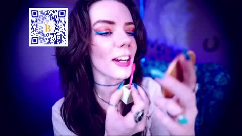 Bella Bondai online show from June 13, 4:56 am