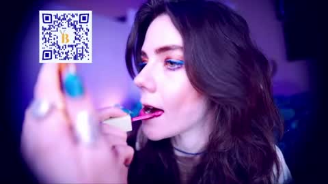 Bella Bondai online show from June 11, 4:32 am
