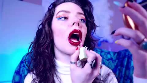 Bella Bondai online show from February 12, 3:43 am