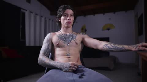   online show from April 27, 7:50 am