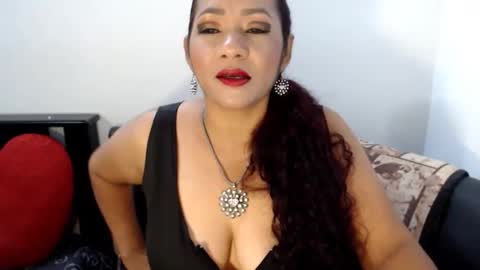 xshopyx online show from October 28, 5:08 am