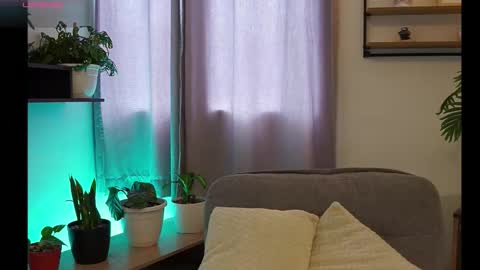 Blue online show from February 8, 7:17 pm