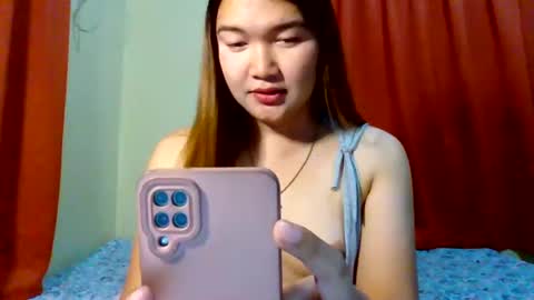 HI IM PAULINE online show from December 3, 10:12 am