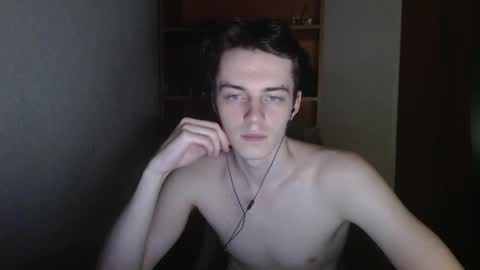 traqqq online show from November 16, 12:23 am