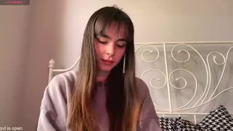 Lily online show from June 25, 11:26 am