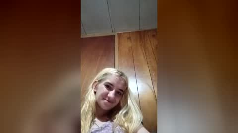 xxjessiebugxx online show from July 12, 4:37 am