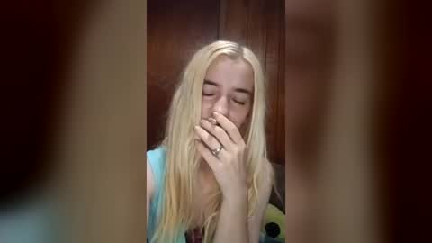 xxjessiebugxx online show from August 4, 3:24 am
