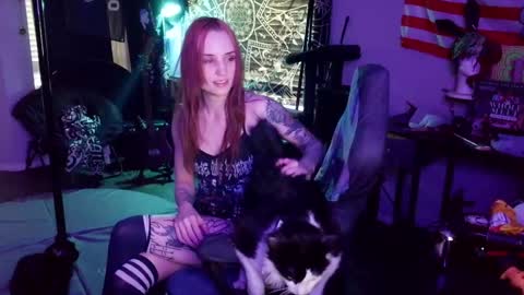 Lilith online show from June 8, 1:39 am