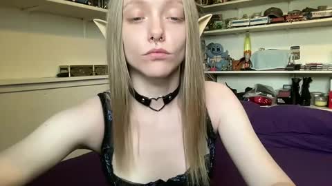 Snapshot of xxloveanastasia chatting on September 15, 5:14 pm LoveAnastasia online show from September 15, 5:14 pm