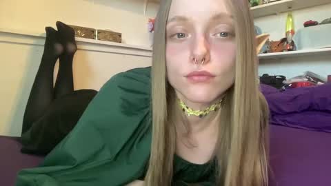 Snapshot of xxloveanastasia chatting on October 9, 5:51 pm LoveAnastasia online show from October 9, 5:51 pm