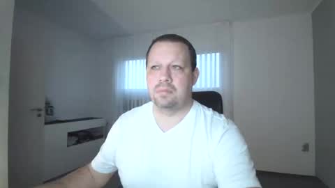 Eddi online show from December 17, 7:28 am