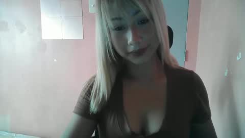 xxsugarpopxx online show from October 10, 12:05 am