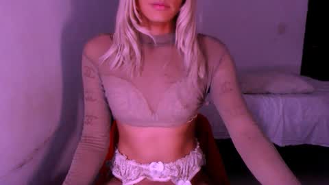 Chiara online show from March 1, 2:27 am