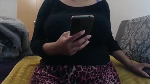 Ayanda online show from November 9, 1:36 pm