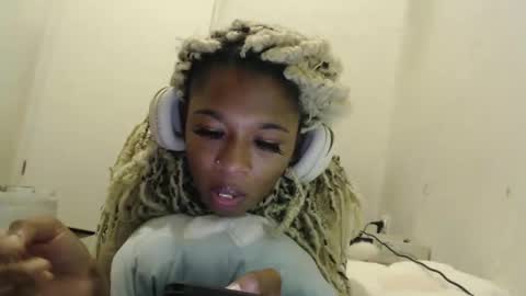 Danielle online show from February 3, 9:08 pm