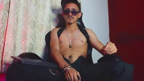 Kev online show from July 29, 9:04 pm