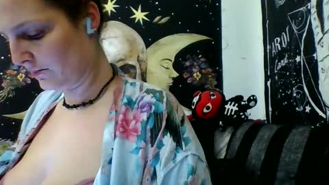 Misti online show from November 27, 9:50 am