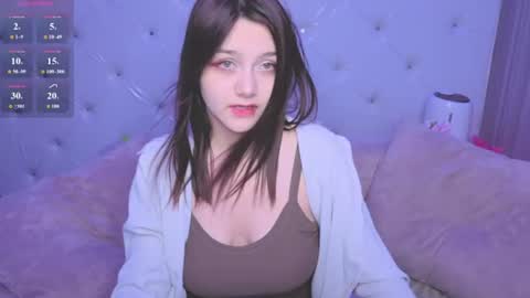 foxy online show from June 18, 4:01 pm