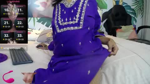 Yalith online show from April 10, 12:54 pm