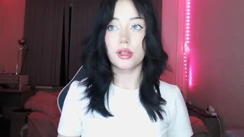 Yami online show from April 3, 9:44 pm