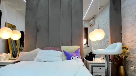 Yana  online show from March 4, 7:08 am