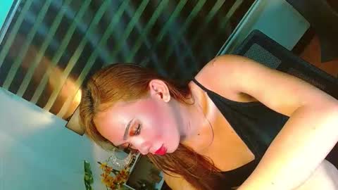 miss yasii online show from June 10, 7:02 pm