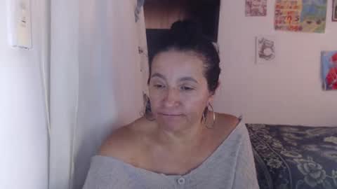 yasmin_love85 online show from January 24, 5:00 pm