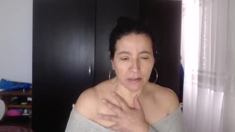 yasmin_love85 online show from December 24, 2:12 pm