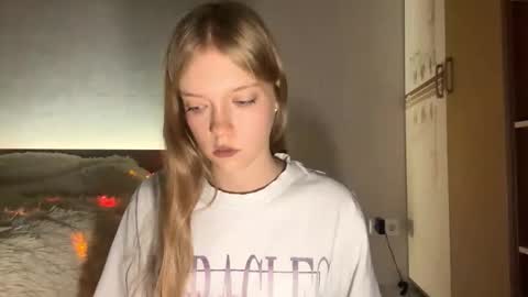 Amy online show from November 19, 2:49 pm