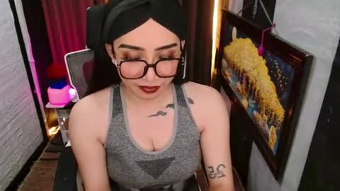 yassiered online show from July 10, 10:42 am