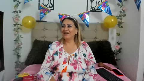 yayita online show from June 11, 12:32 am