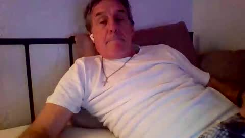 yeah_baby6988 online show from December 5, 12:21 am